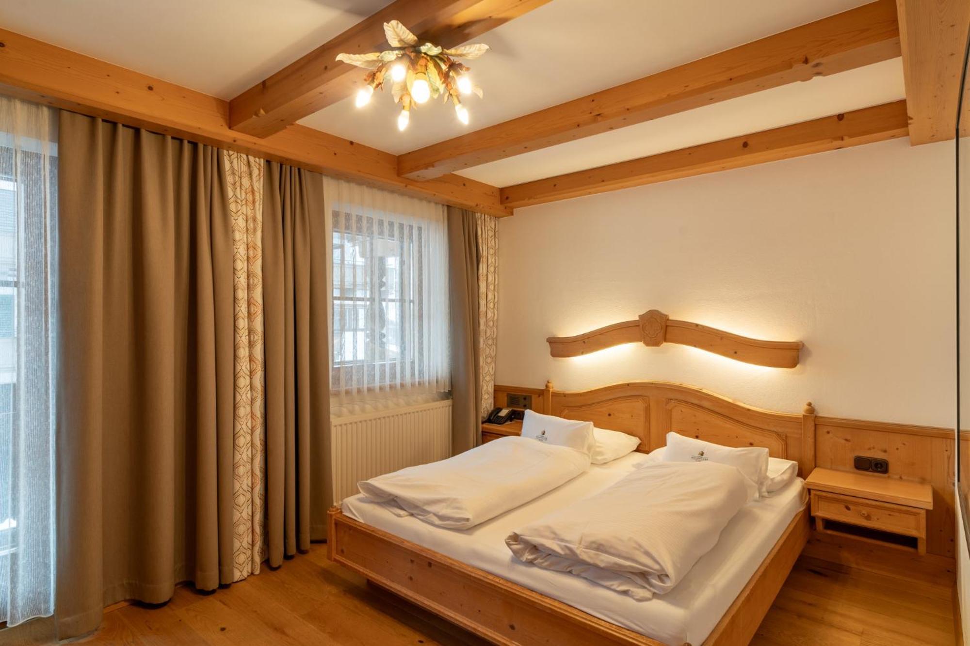 Haus Garden Bed & Breakfast Ellmau Exterior photo